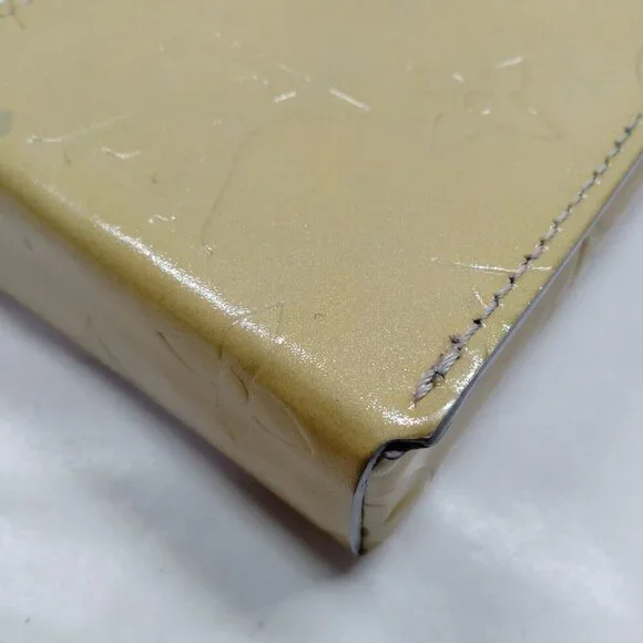 Vintage Louis Vuitton LV Crossbody Walker bag Yellow Vernis - Picture 10 of 12